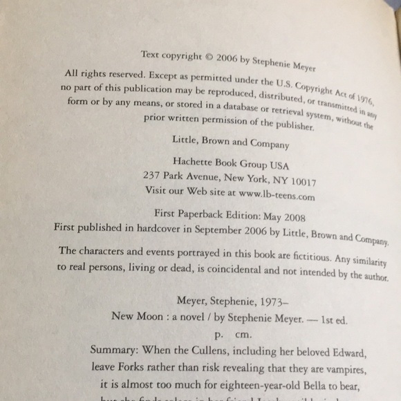 TWILIGHT New Moon Paperback by Stephanie Meyer 2008 - Picture 8 of 8